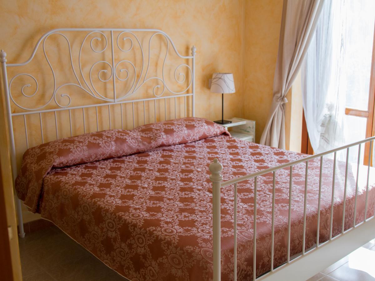 Отель Il Sestante Чивитанова-Марке Экстерьер фото