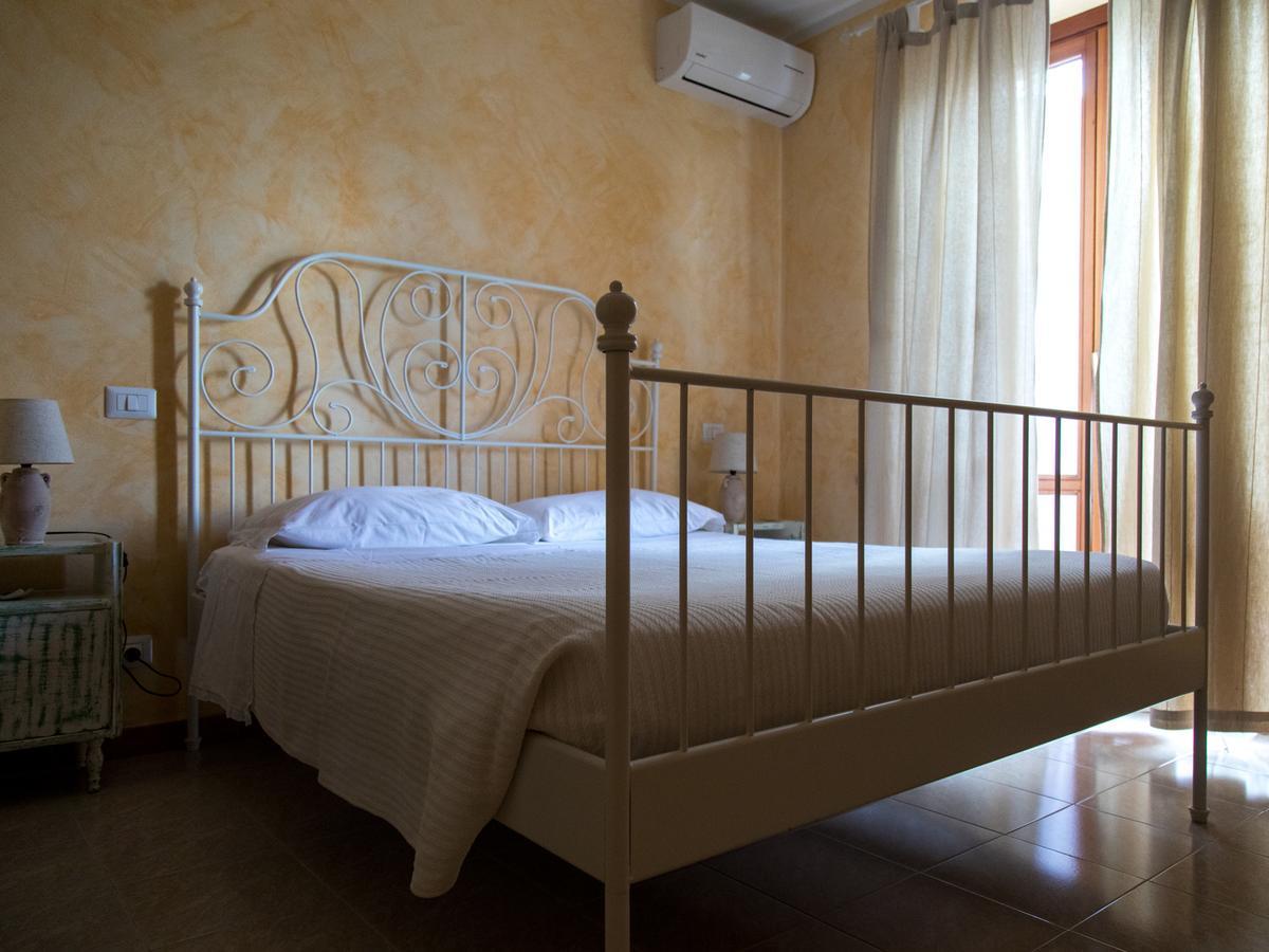 Отель Il Sestante Чивитанова-Марке Экстерьер фото